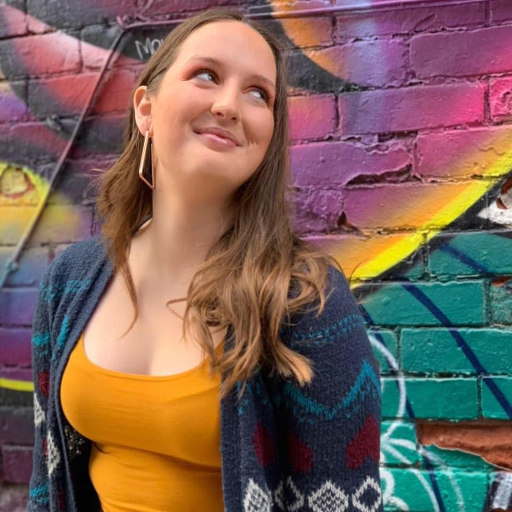Meet your Posher, Olivia